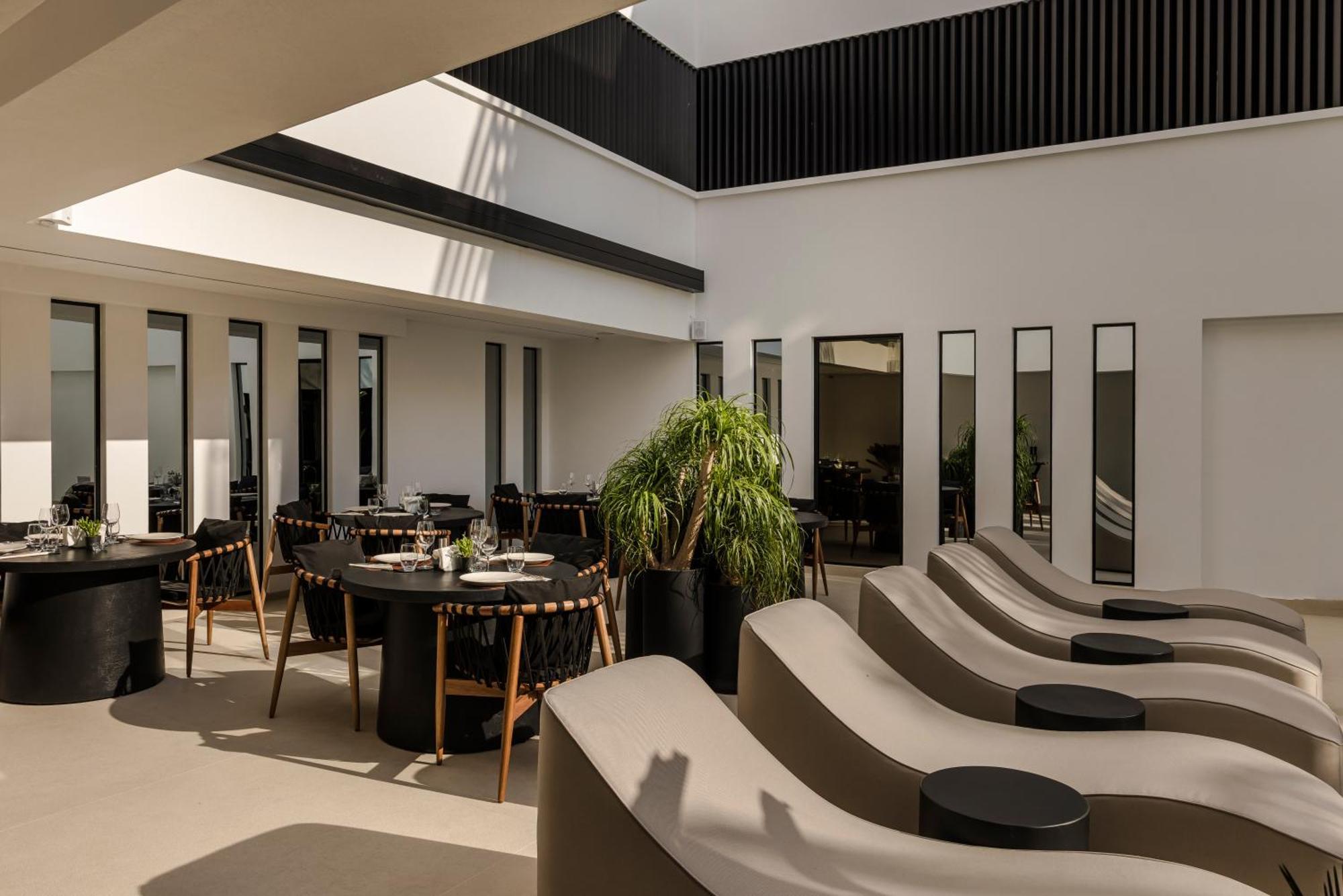 Casaly Hotel & Spa Argostoli  Buitenkant foto
