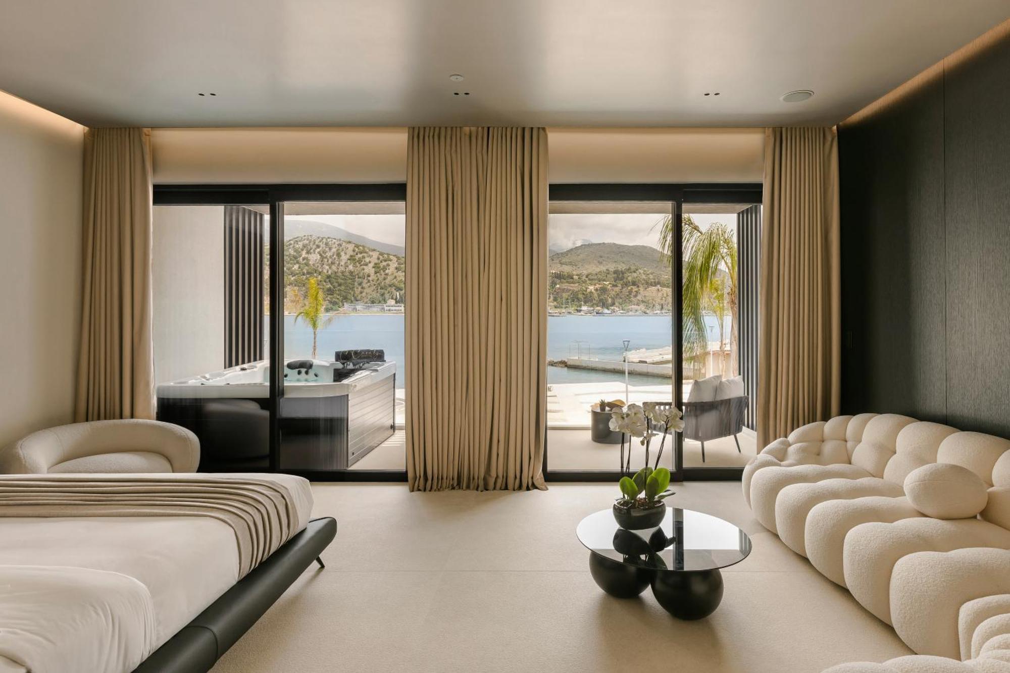 Casaly Hotel & Spa Argostoli  Buitenkant foto